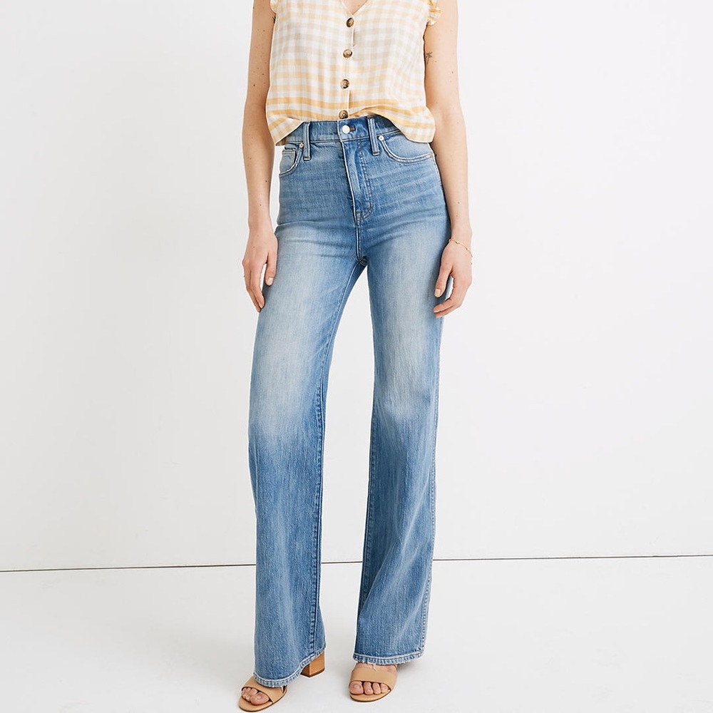 Madewell 11" high-rise flare jeans in arbordale wash
